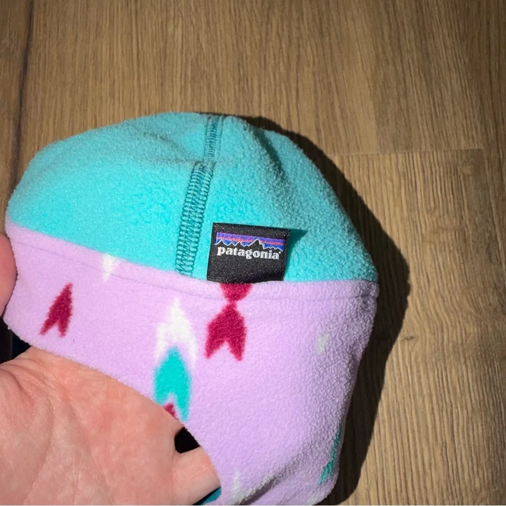 Patagonia Baby Reversible Synchilla Fleece Hat - Picture 3 of 4
